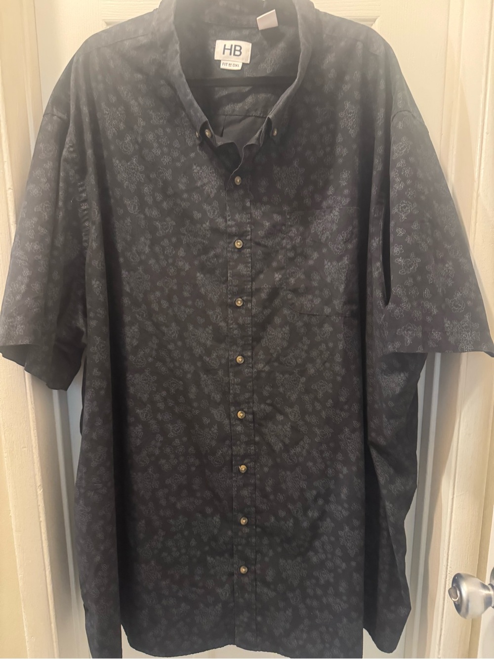 Harbor Bay Navy Short-Sleeve Button-Down Shirt with Subtle Floral Print